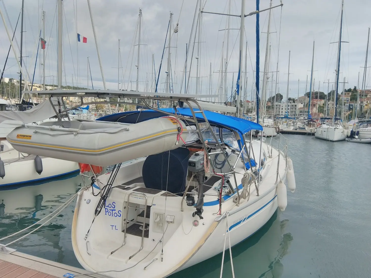Los Potos au port