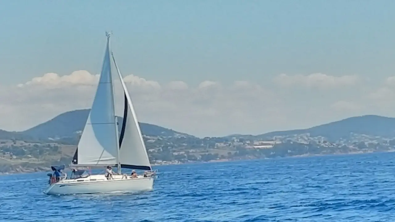 Le Bavaria 30 Cruiser « YTKA » sous voiles
